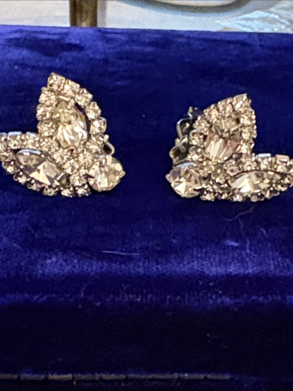 Vintage art deco clip on earrings, silver tone